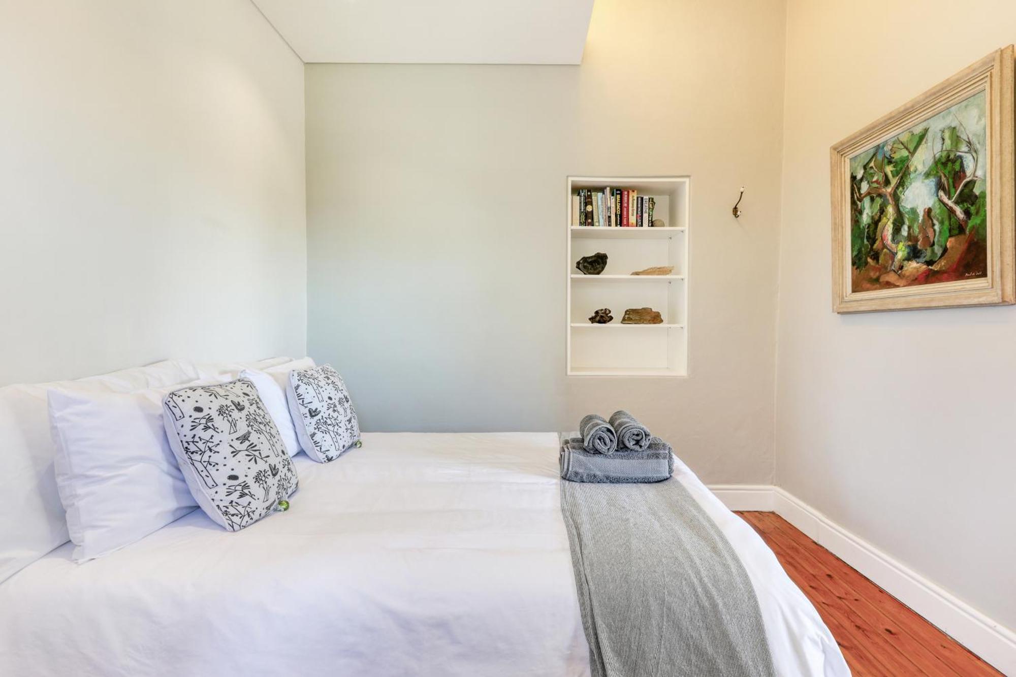 Behr Road Apartment With Sea View Patio เคปทาวน์ ภายนอก รูปภาพ